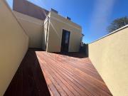 Apartamento T2 com terraço, renovado, na Rua de São...