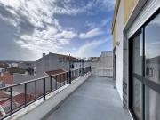 Apartamento T2 com Terraço + Sótão Aproveitado | 4...