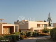 Apartamento T2 com terrao no White Shell, Algarve
