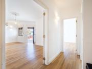 Apartamento T2 com um amplo terraço