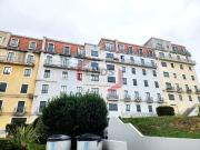 Apartamento T2 com uma área total de 129 m², situado em...