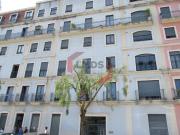 Apartamento T2 com uma área total de 87 m2, situado em...