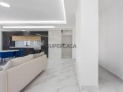 Apartamento T2 com uma vista rio