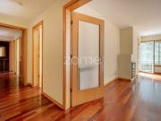 Apartamento T2 com varanda à Praça da Corujeira, Porto...