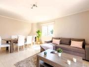 Apartamento T2 com varanda e arrecadação no Mar Sol...