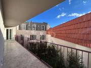 Apartamento T2 com varanda e estacionamento, Capuchos...