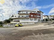 Apartamento T2 com varanda e garagem