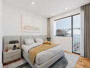 Apartamento T2 com varanda e garagem junto ao Rio Douro