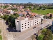 Apartamento T2 com Varanda e Lugar de Garagem em...