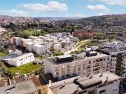 Apartamento T2 com varanda e parqueamento em Campolide,...