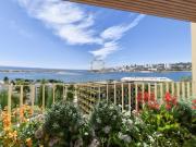 Apartamento T2 com varanda e vista de mar e rio