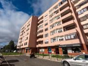 Apartamento T2 com varanda e vista desafogada