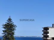 Apartamento T2 com varanda e vista rio em São Vicente