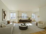 Apartamento T2 com varanda em Lisboa