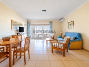 Apartamento T2 com boa Varanda, piscina e garagem