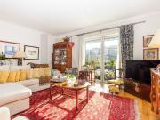 Apartamento T2 com varanda, estacionamento e arrecadação...