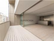 Apartamento T2 com varanda, junto à Avenida da...