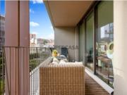 Apartamento T2 com varandas e garagem, Cascais