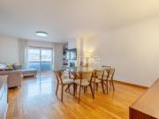 Apartamento T2 com varandas e lug. garagem Av....