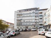 Apartamento T2 com vista e excelentes varandas