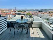 Apartamento T2 com Vista de 180 graus sobre o Tejo e...