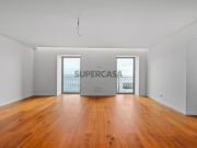 Apartamento T2 com vista mar em Paço de Arcos, Oeiras