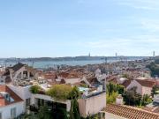 Apartamento T2, com vista rio e cidade, Principe Real