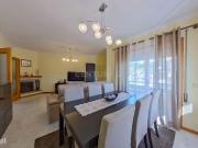 Apartamento T2 como novo / Varanda / Garagem box / Vilar...