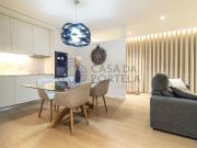 Apartamento T2 Completamente Renovado, Decorado E...