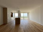 Apartamento T2 Cond. Fechado c/varandas 16 m2 Jardim...