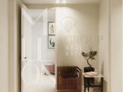 Apartamento T2 de luxo com 2 lugares de garagem e arrumo...