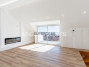 Apartamento T2 Duplex c/ Terraço e Vista para o Rio...