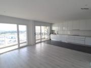 Apartamento T2 Duplex com Estacionamento e Arrumos em...