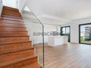 Apartamento T2 Duplex com Terraço Privativo em Faro Apartamento T2 Duplex com Terraço Privativo em Faro