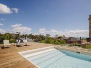 Apartamento T2 duplex com terraço privativo, piscina e...