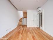 Apartamento T2 duplex com terrao em Arroios, Lisboa