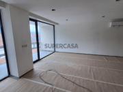 Apartamento T2 Duplex com varanda espaçosa de 32,10