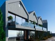 Apartamento T2 duplex com varanda, terraço e vista Rio