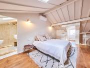 Apartamento T2 Duplex renovado na Estrela, Lisboa