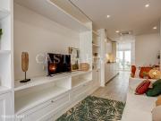 Apartamento T2 duplex, totalmente remodelado com ptio na...