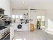 Apartamento T2 em Alcântara