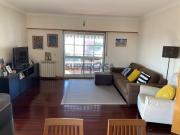 Apartamento T2 em Carcavelos e Parede