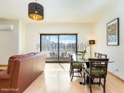 Apartamento T3 em Cascais com arrecadao e garagem