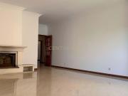 Apartamento T2 em Cascais | Garagem | Varandas