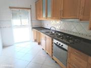 Apartamento T2 em Coimbra Urb. Vale Rosal