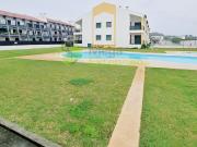 Apartamento T2, em Condomínio Privado com Piscina a 200...