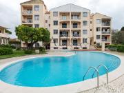 Apartamento T2 em Condomínio Privado com Piscina no...