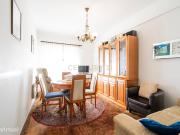 Apartamento T2 na Rua Estevo Lopes em Linda a Velha...