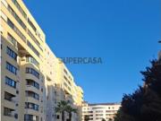 Apartamento T2 em Loures com Garagem