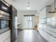 Apartamento T2 em Lumiar de 97,00 m²